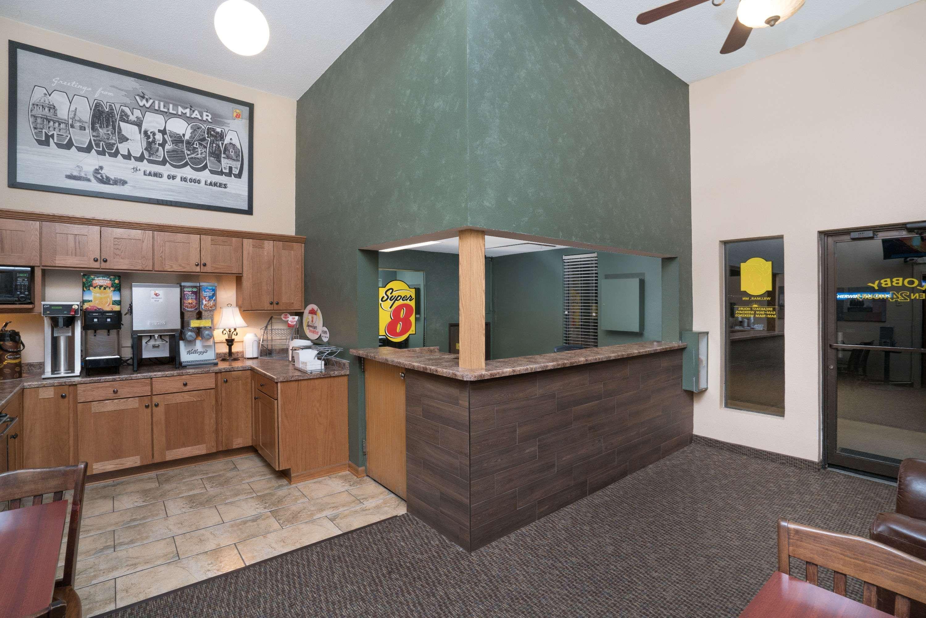Super 8 By Wyndham Willmar Otel Dış mekan fotoğraf